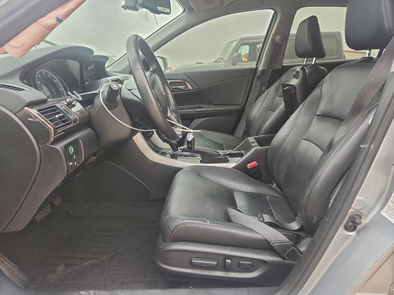 2017 HONDA ACCORD