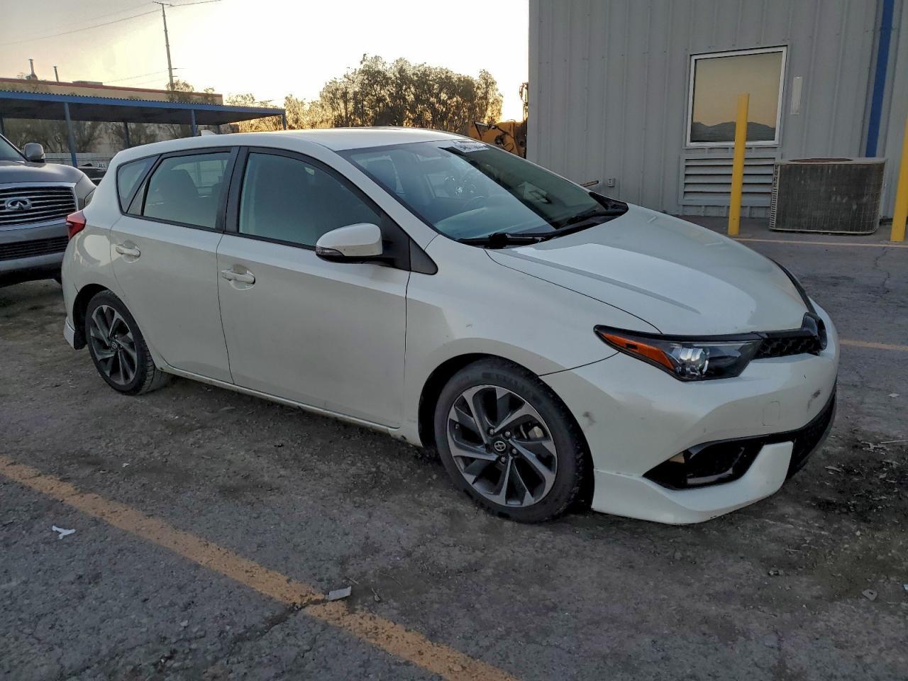 2016 TOYOTA SCION