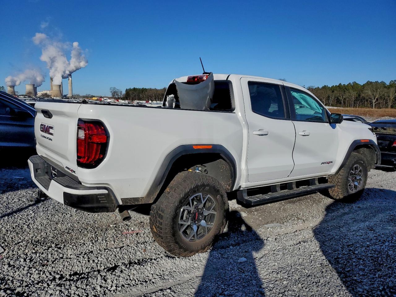 2025 GMC CANYON