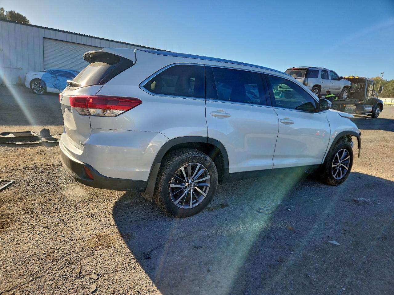 2019 TOYOTA HIGHLANDER