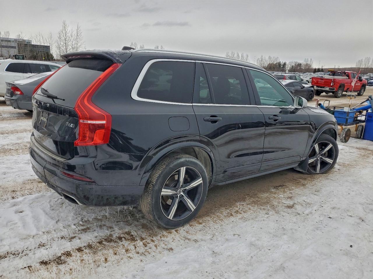 2017 VOLVO XC90