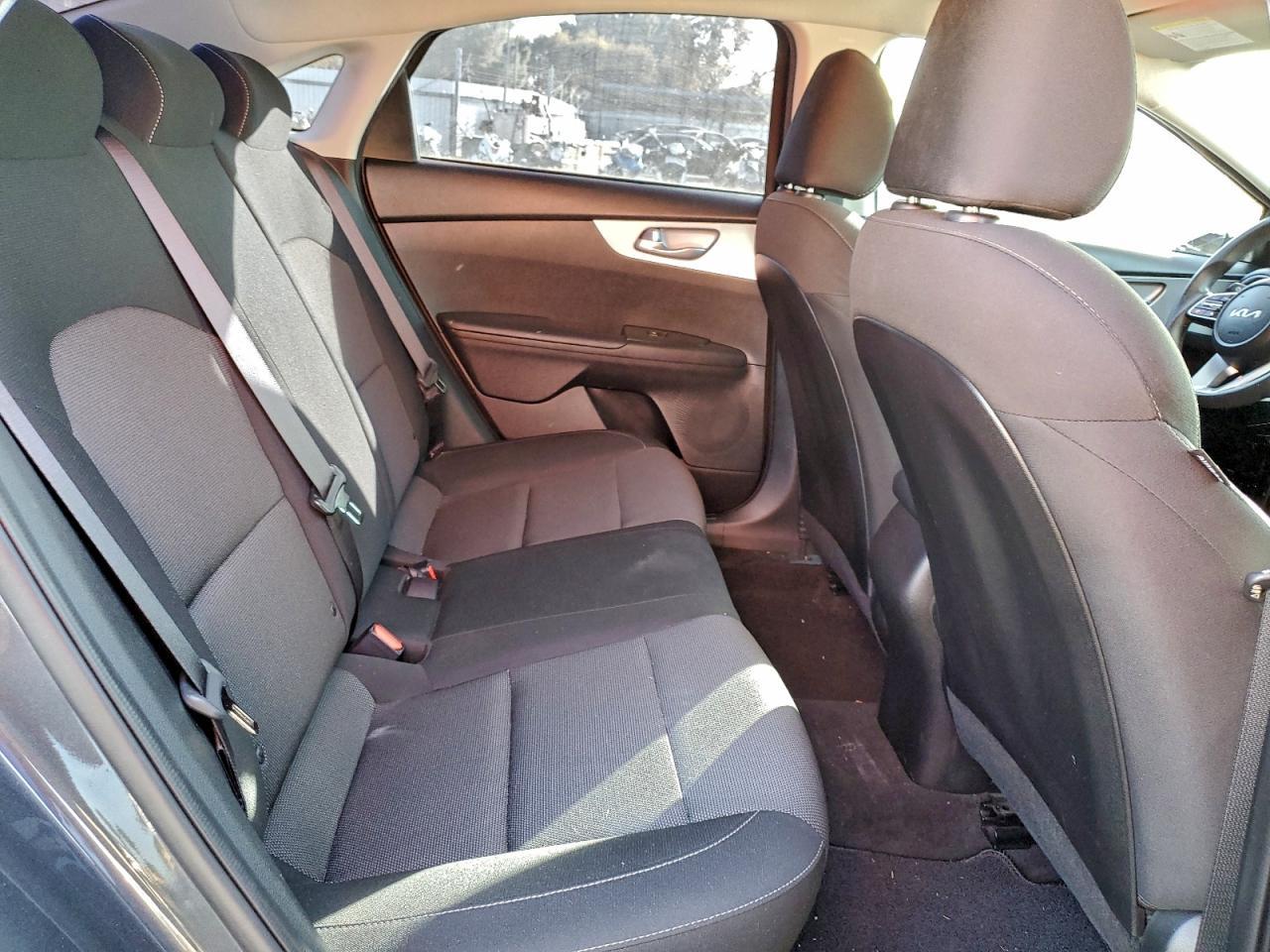 2023 KIA FORTE