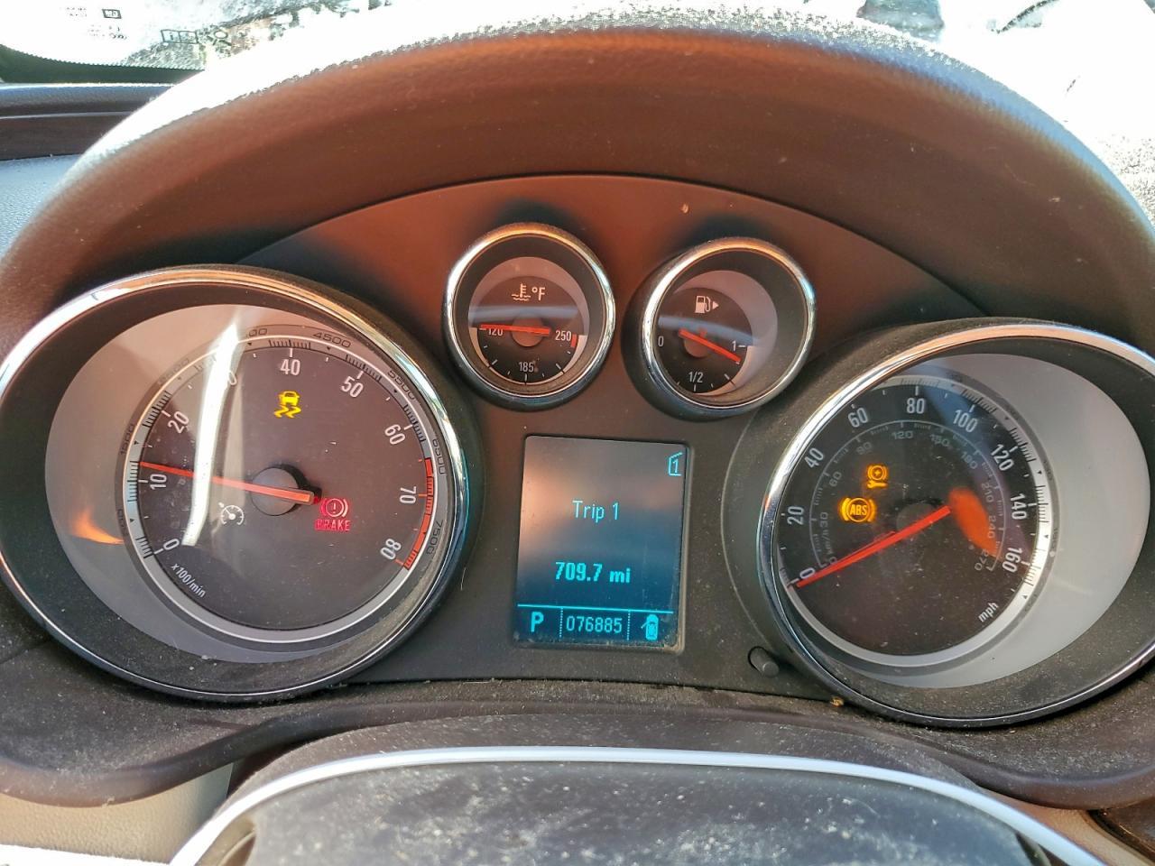 2011 BUICK Regal