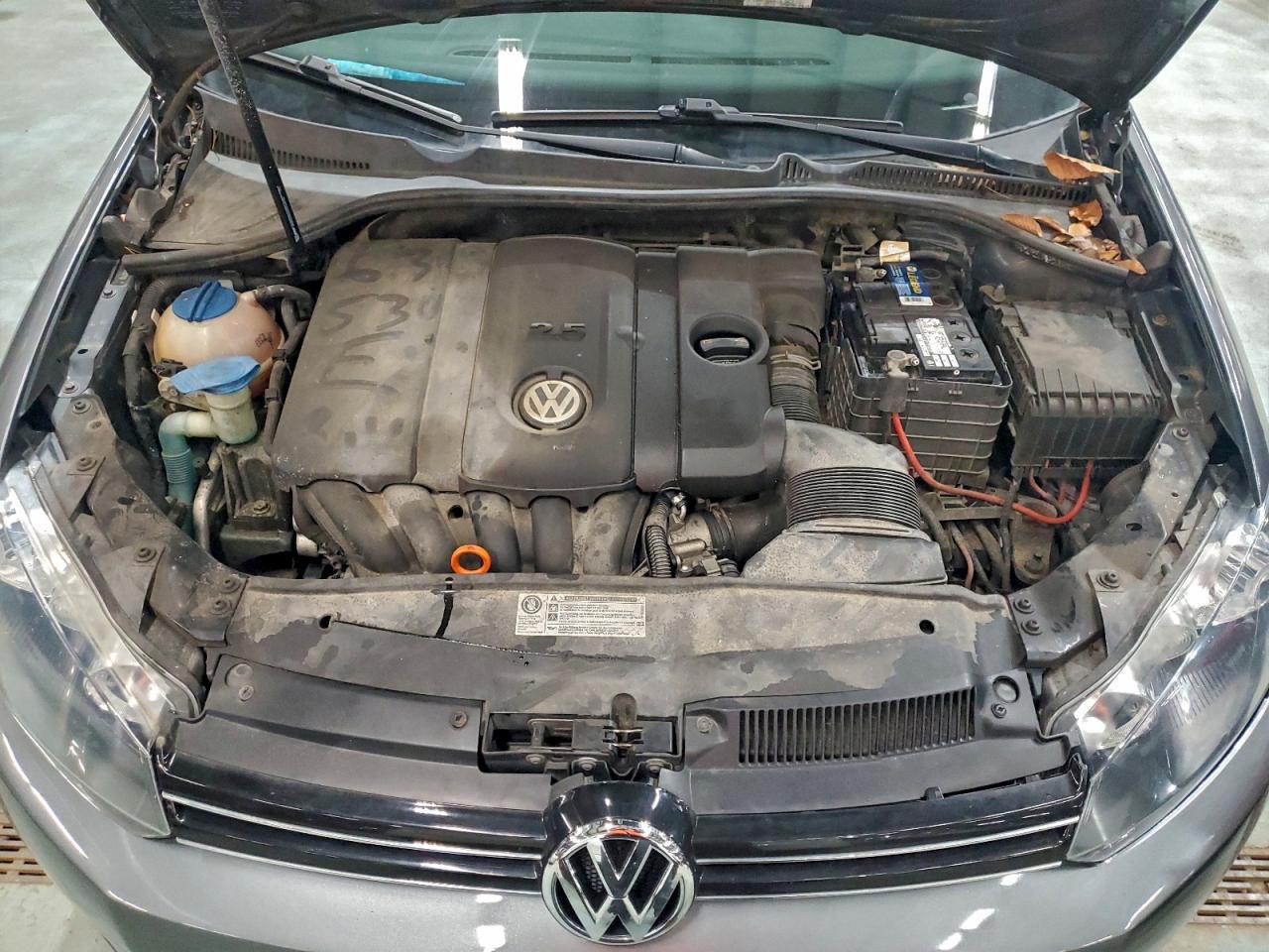 2011 VOLKSWAGEN JETTA