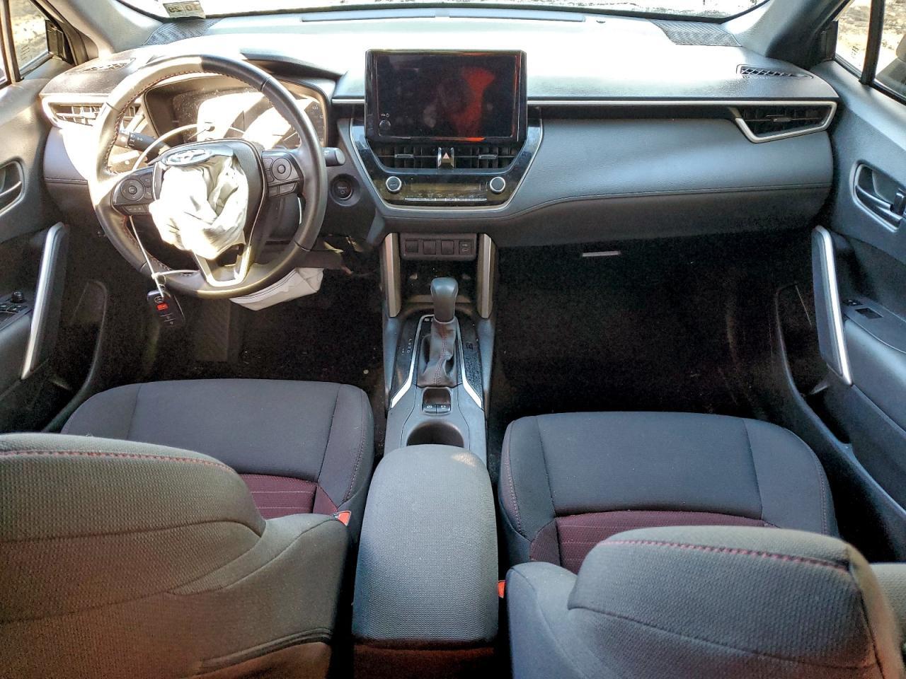 2024 TOYOTA Corolla Cross