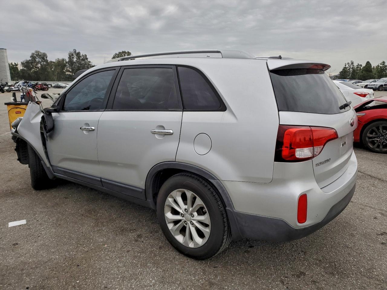 2014 KIA SORENTO