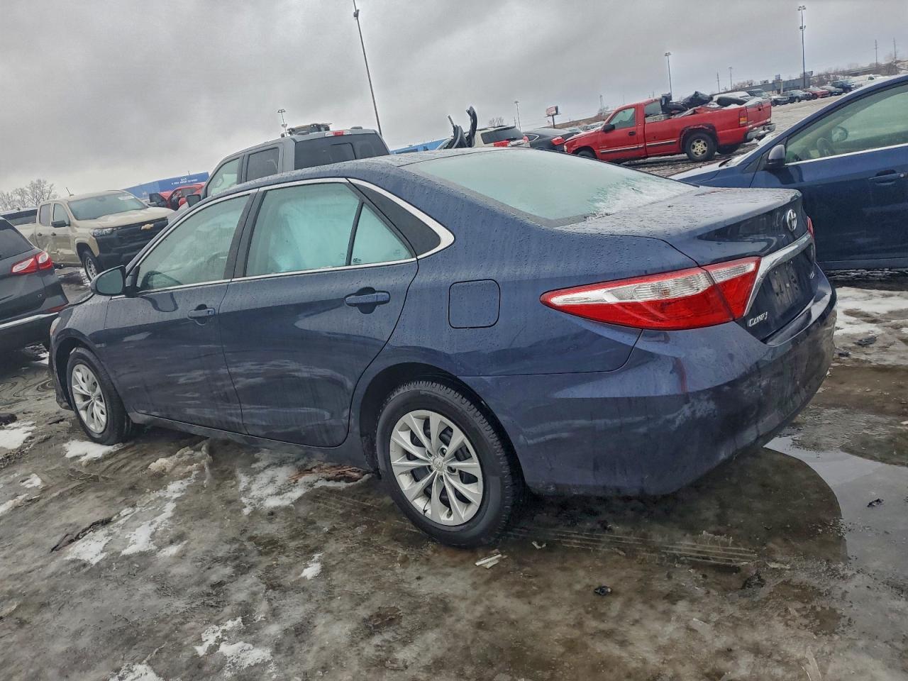 2015 TOYOTA CAMRY