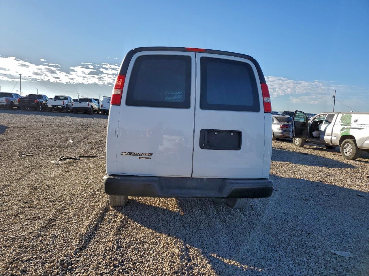 2016 CHEVROLET EXPRESS 2500