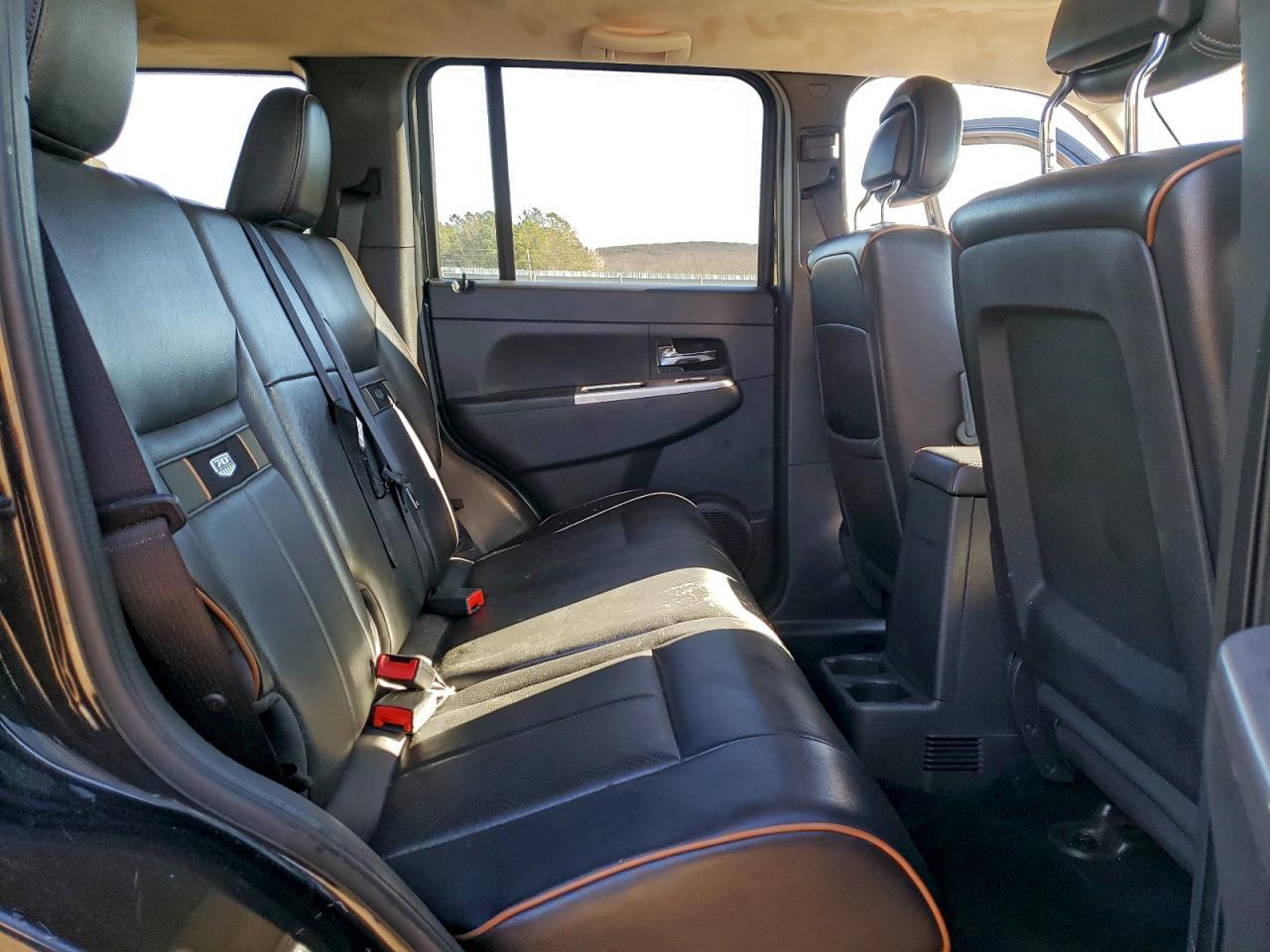 2011 JEEP Liberty