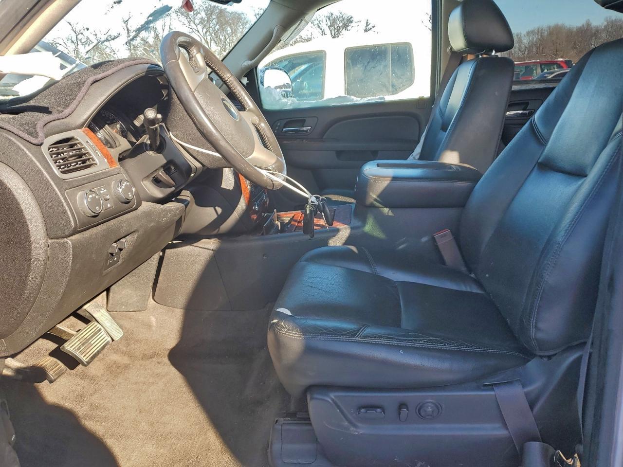 2012 CHEVROLET Suburban