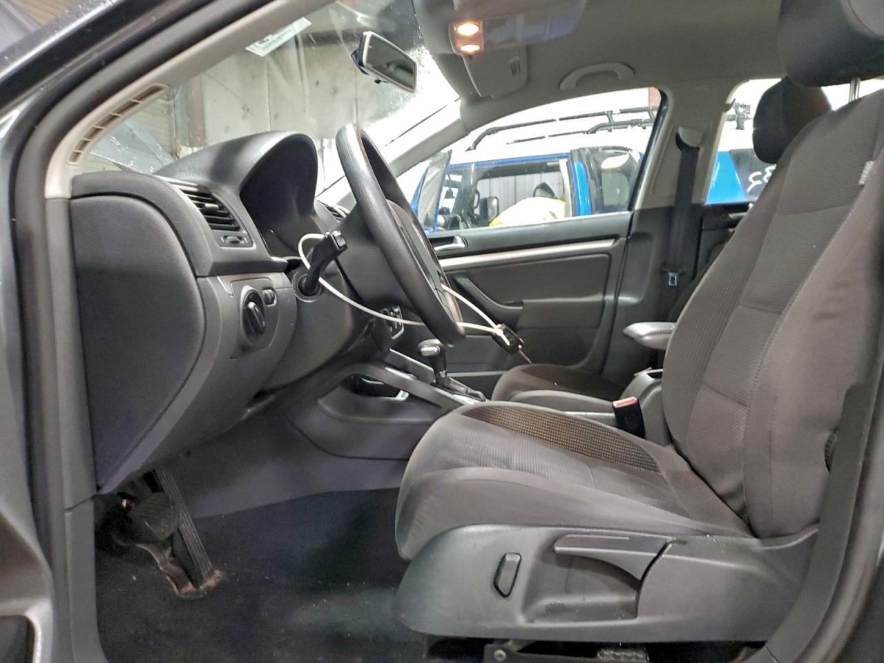 2009 VOLKSWAGEN JETTA
