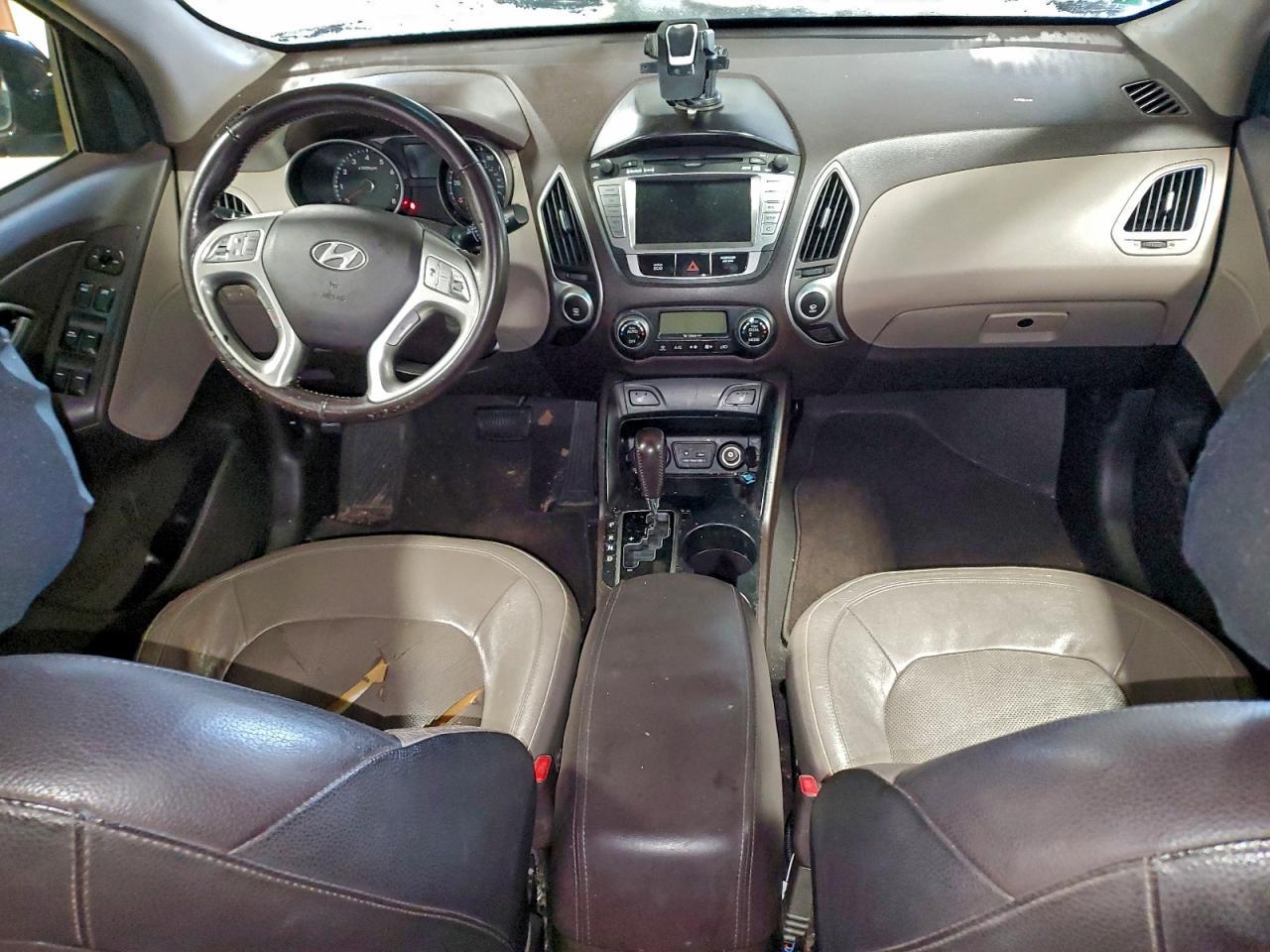 2012 HYUNDAI TUCSON