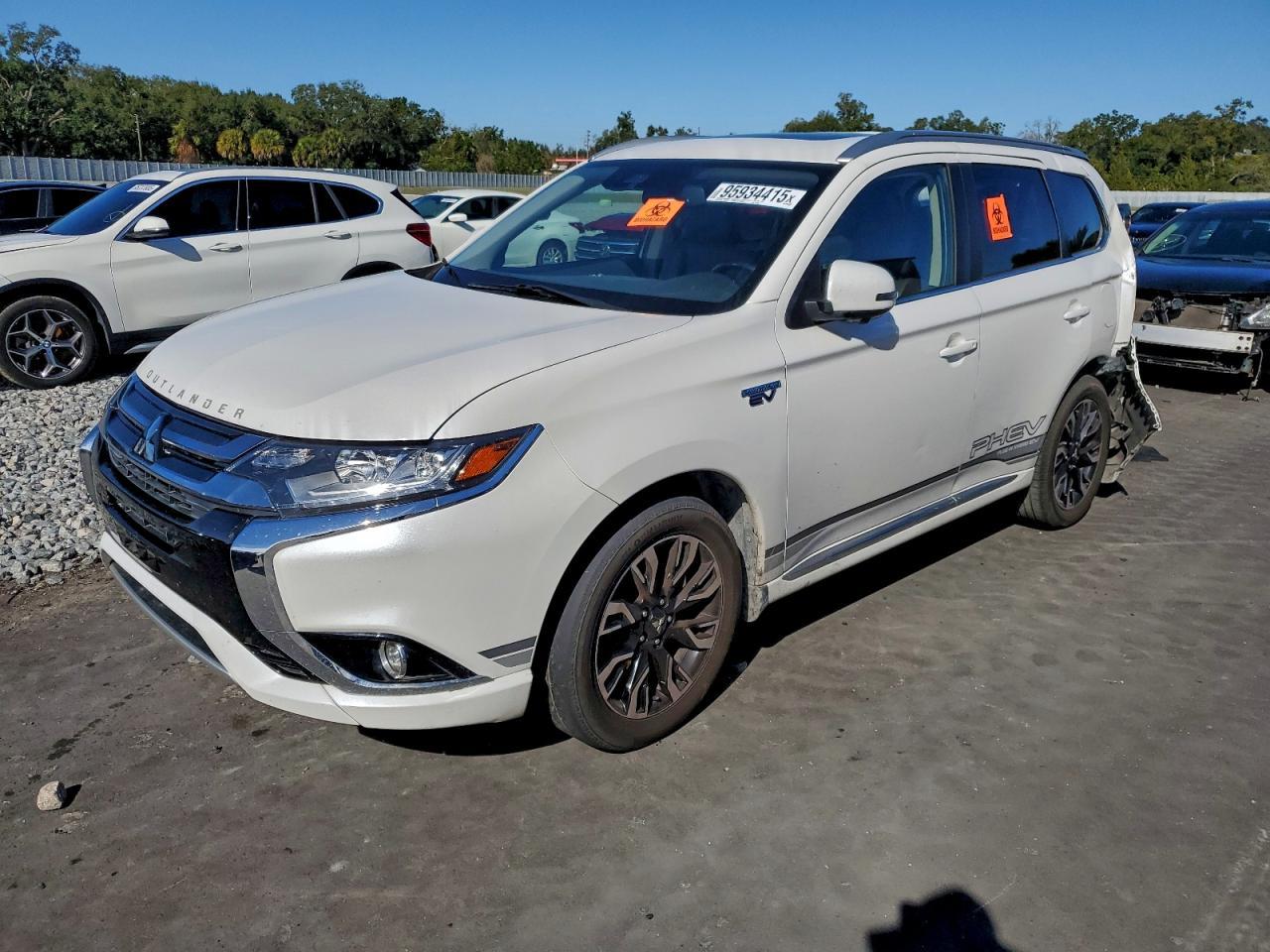 2018 MITSUBISHI outlander
