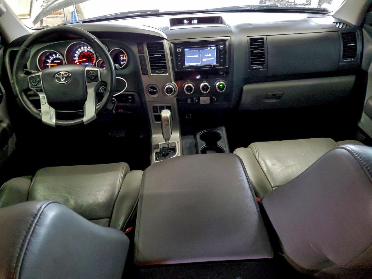 2014 TOYOTA Sequoia