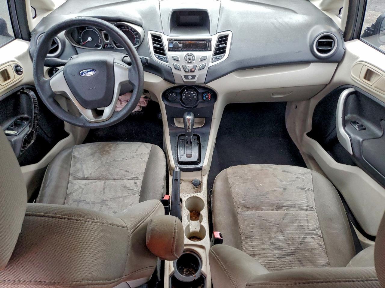 2012 FORD Fiesta