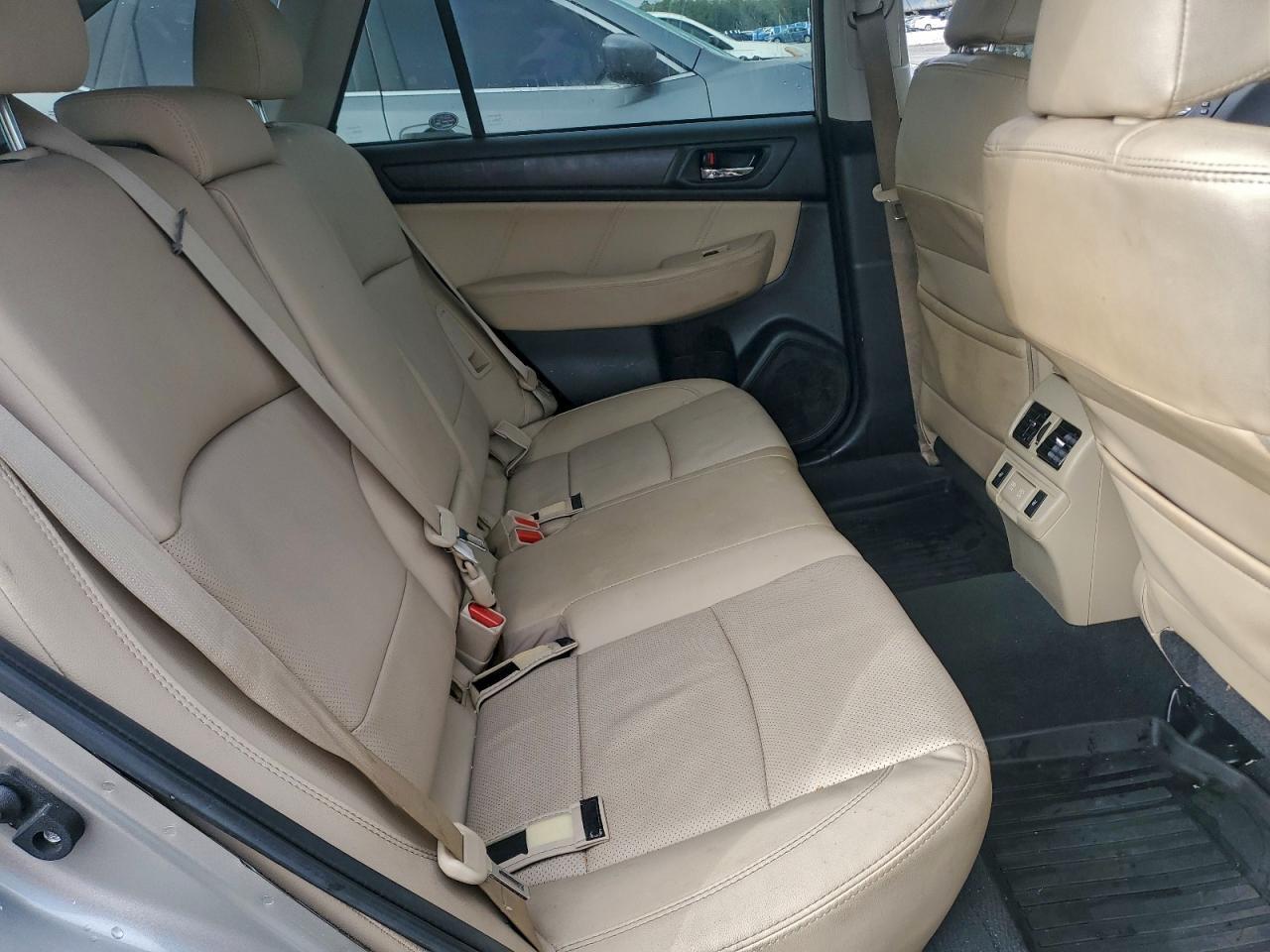 2019 SUBARU Outback