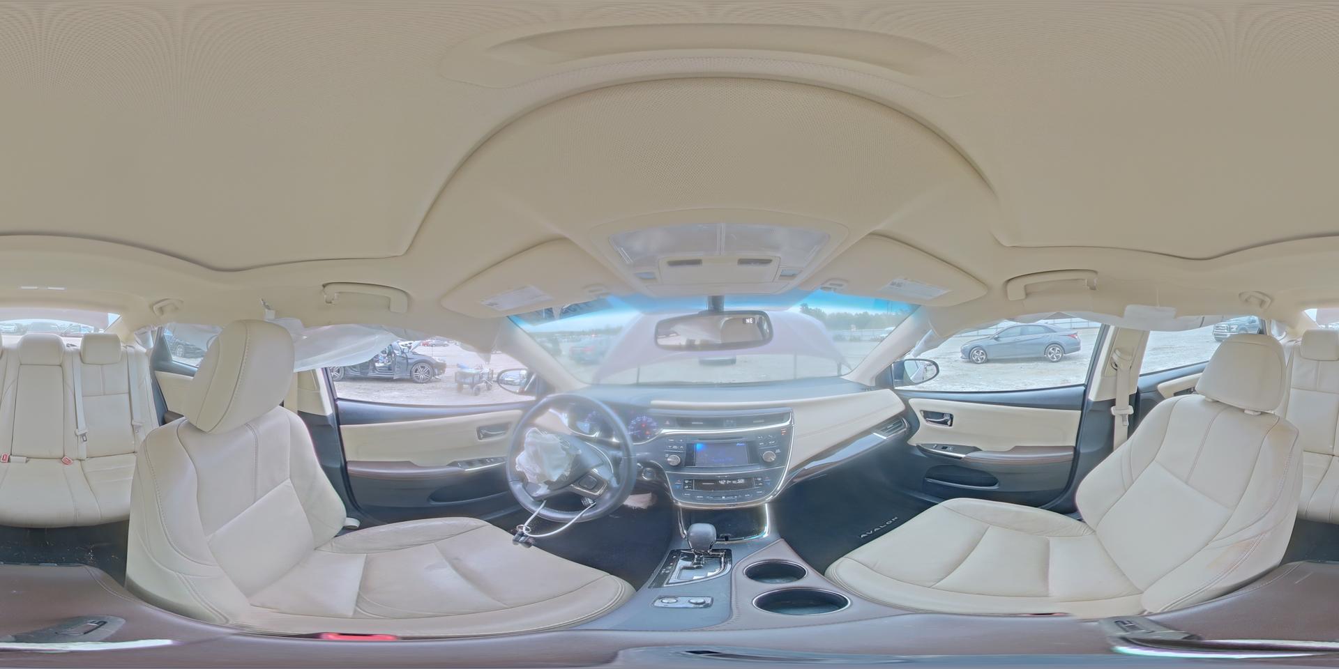 2013 TOYOTA Avalon