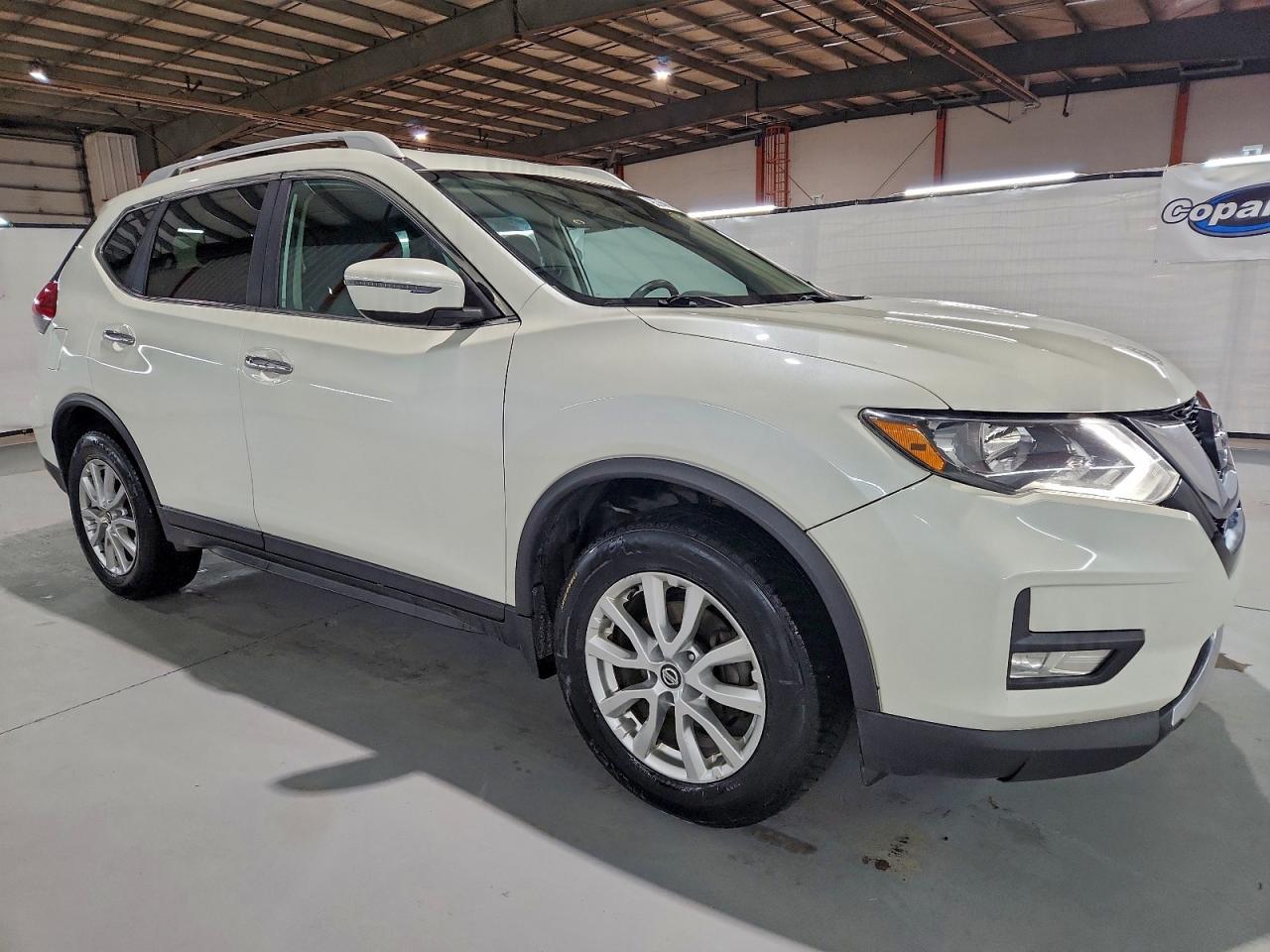 2017 NISSAN ROGUE
