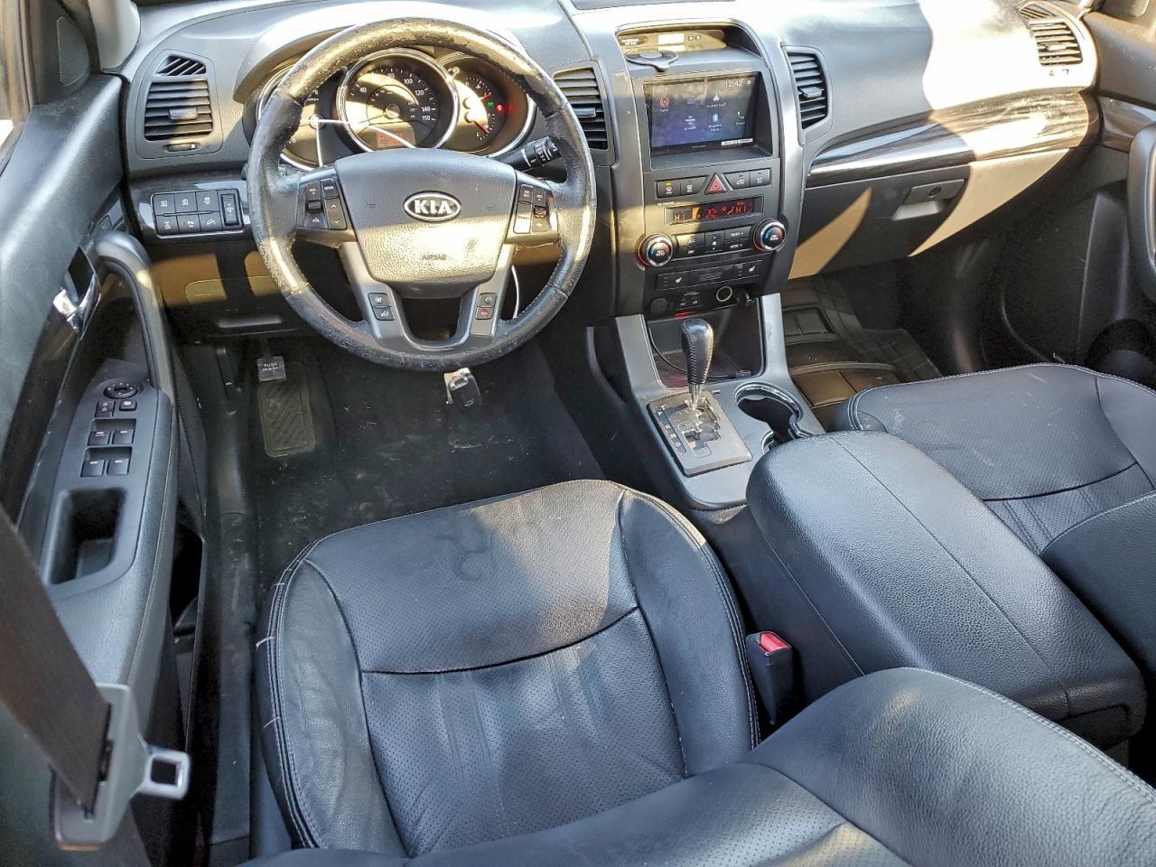 2013 KIA SORENTO