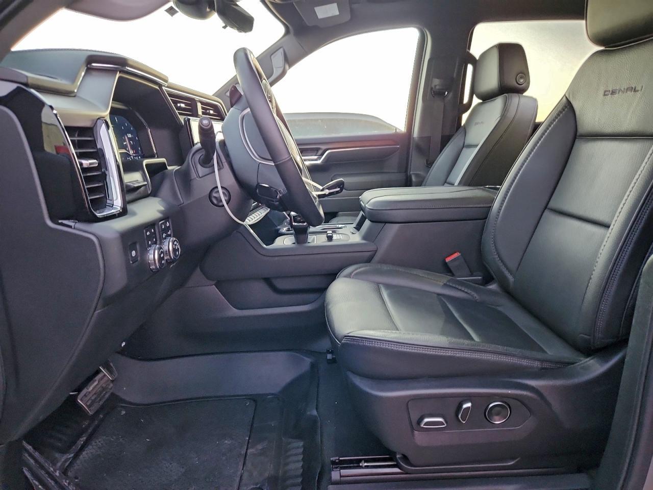 2025 GMC Sierra