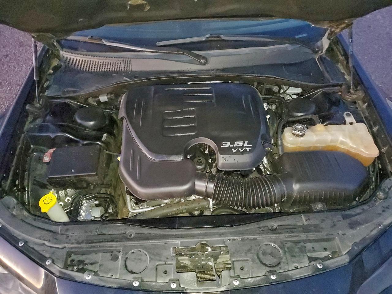 2019 CHRYSLER 300