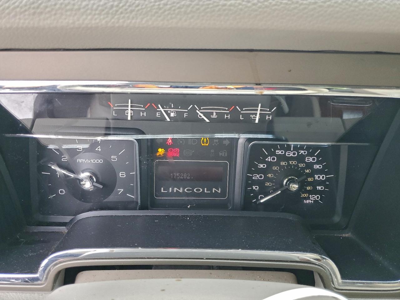 2013 LINCOLN Navigator