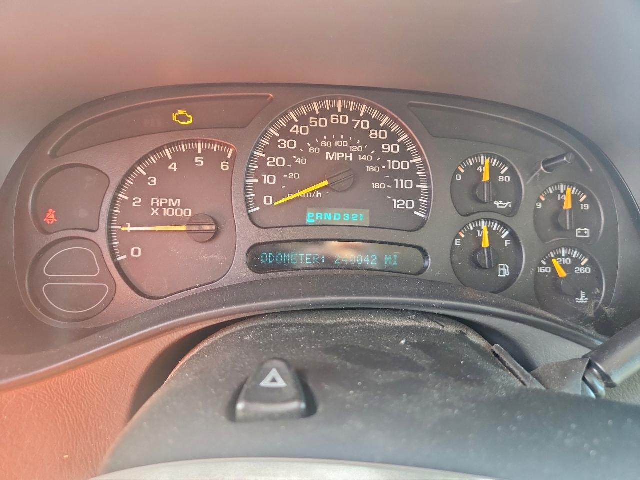 2004 CHEVROLET Tahoe