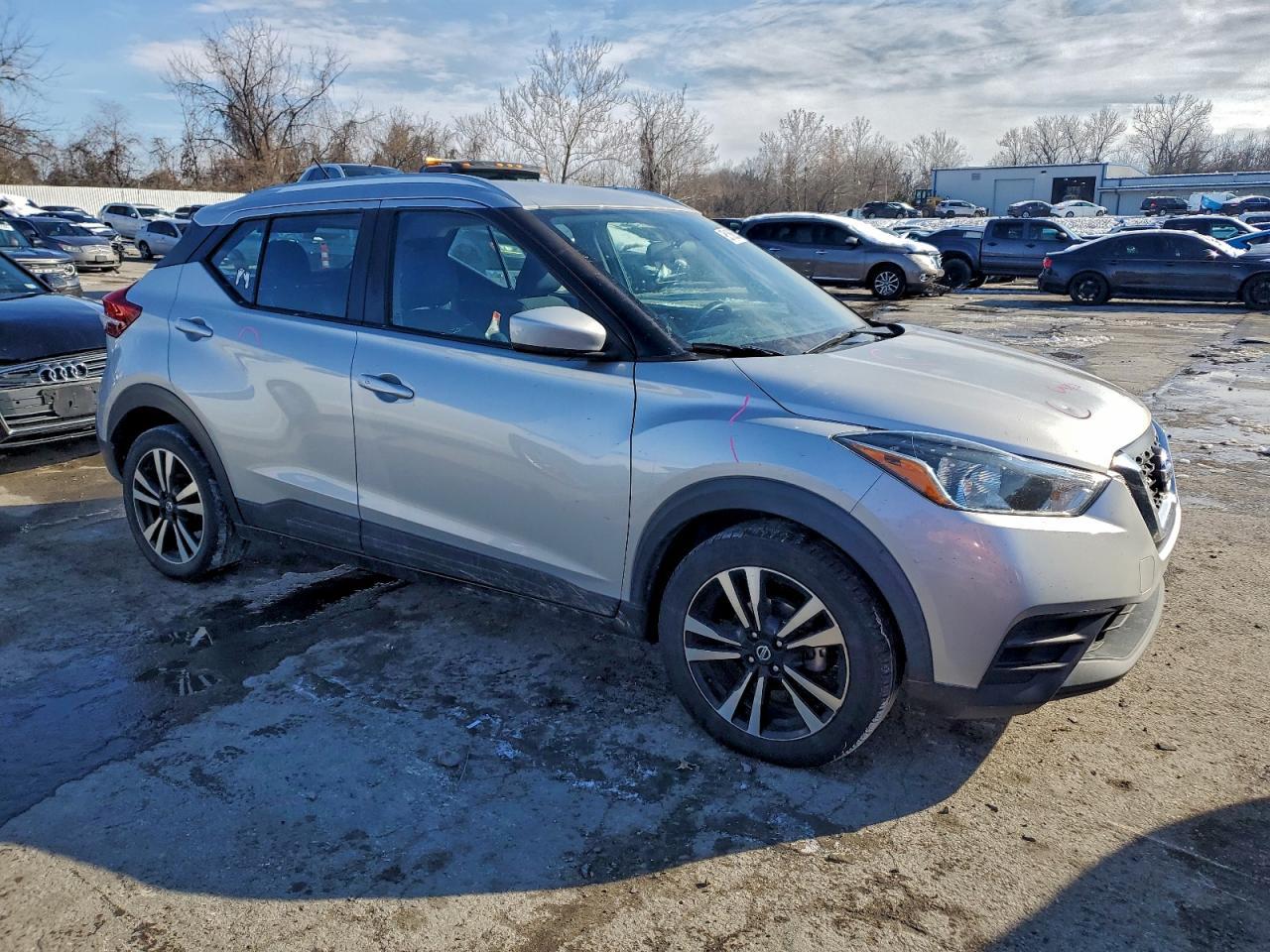 2019 NISSAN KICKS