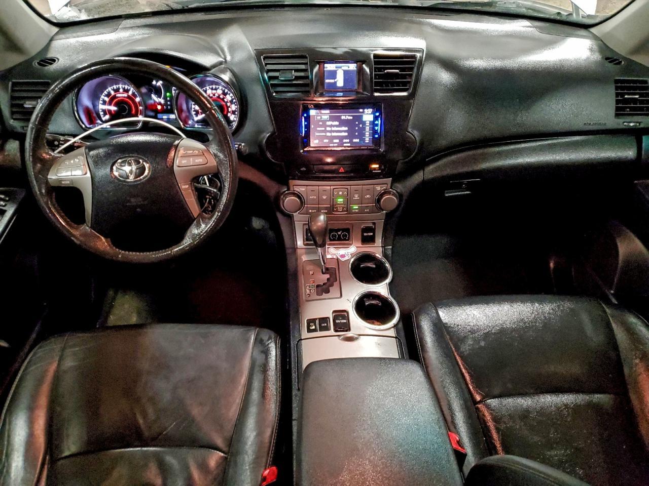 2010 TOYOTA HIGHLANDER