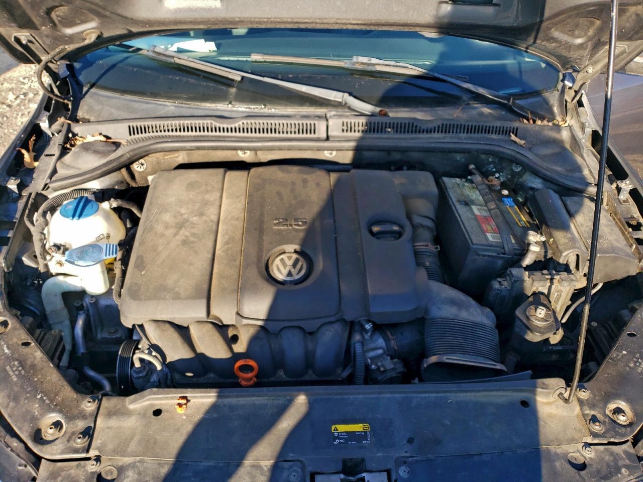 2012 VOLKSWAGEN JETTA