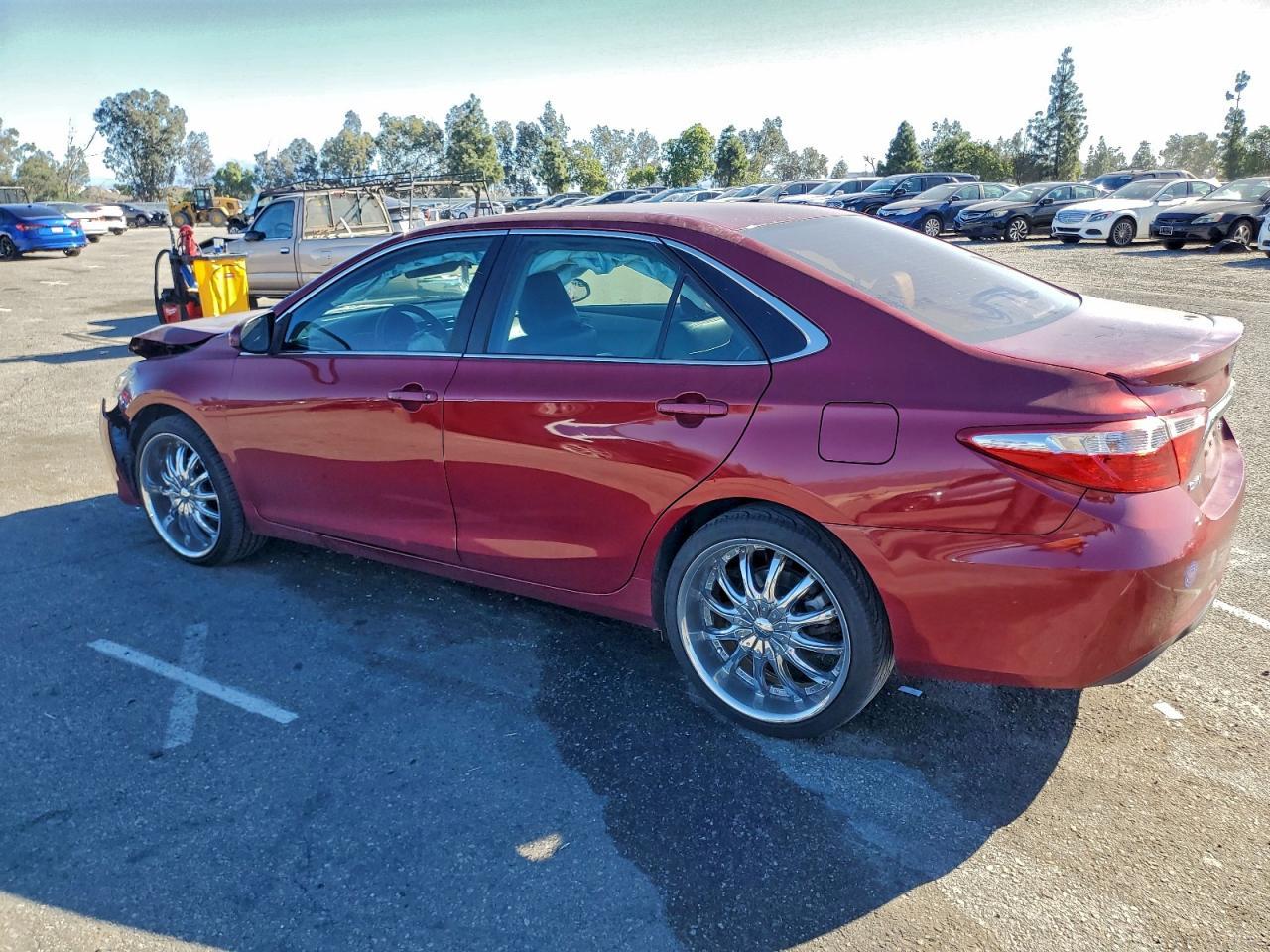 2015 TOYOTA CAMRY