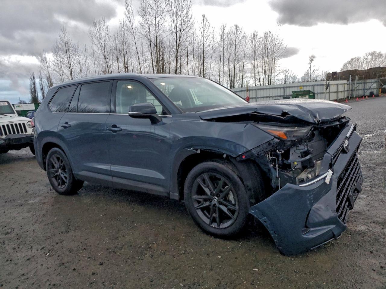 2024 TOYOTA HIGHLANDER