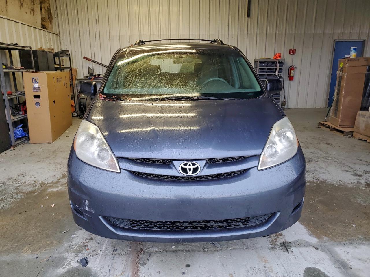2006 TOYOTA SIENNA
