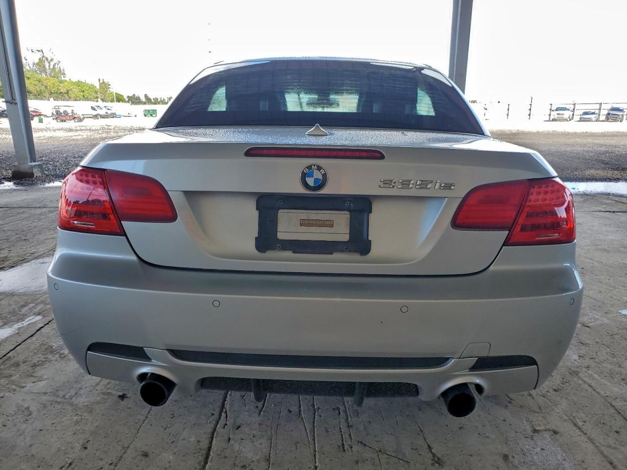 2011 BMW 3 SERIES