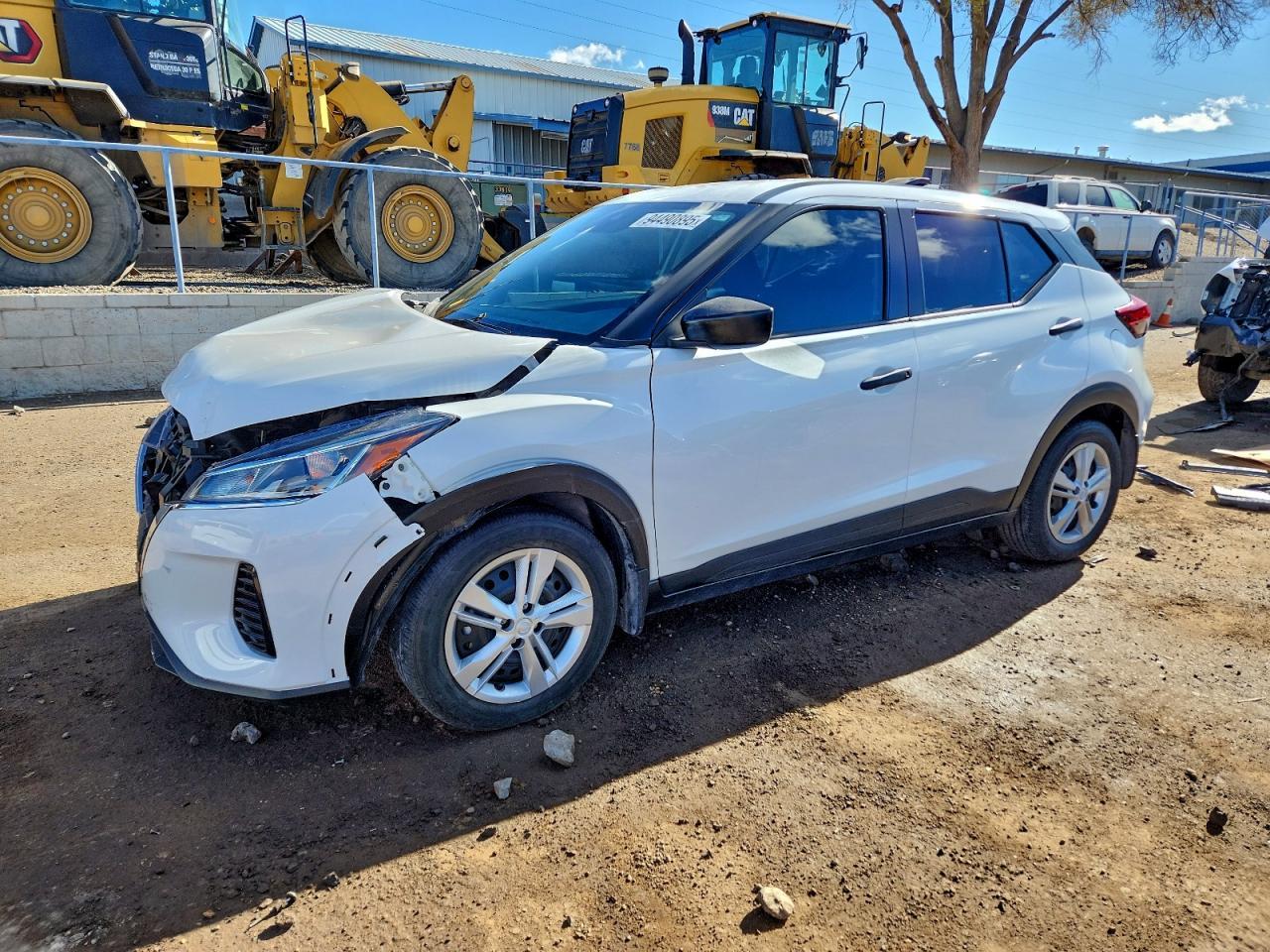 2023 NISSAN KICKS