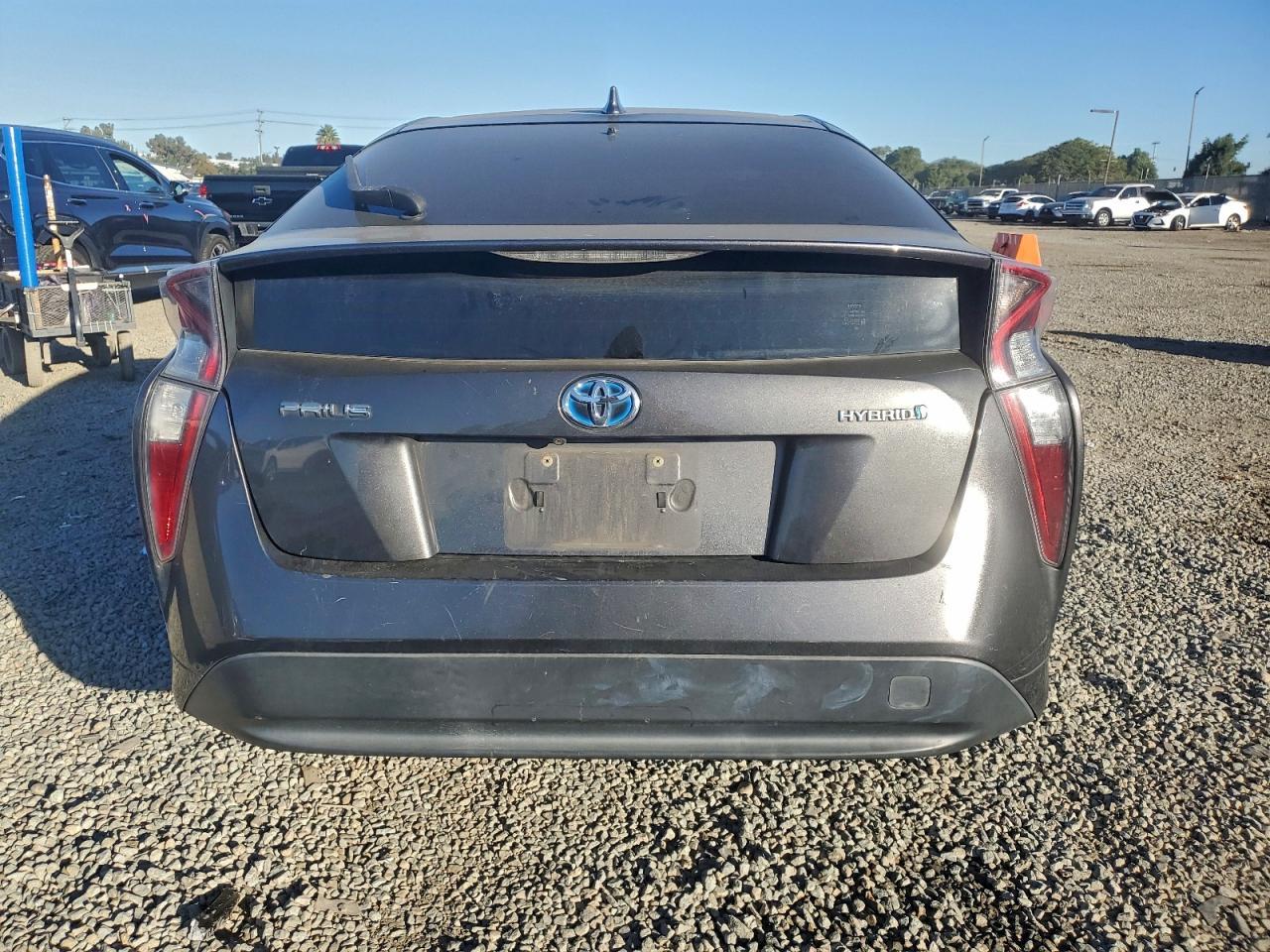 2016 TOYOTA PRIUS