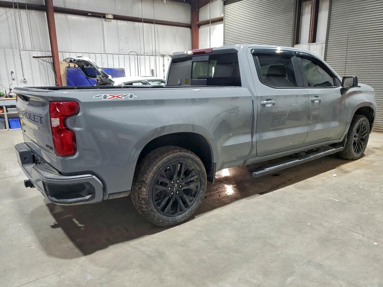 2024 CHEVROLET Silverado