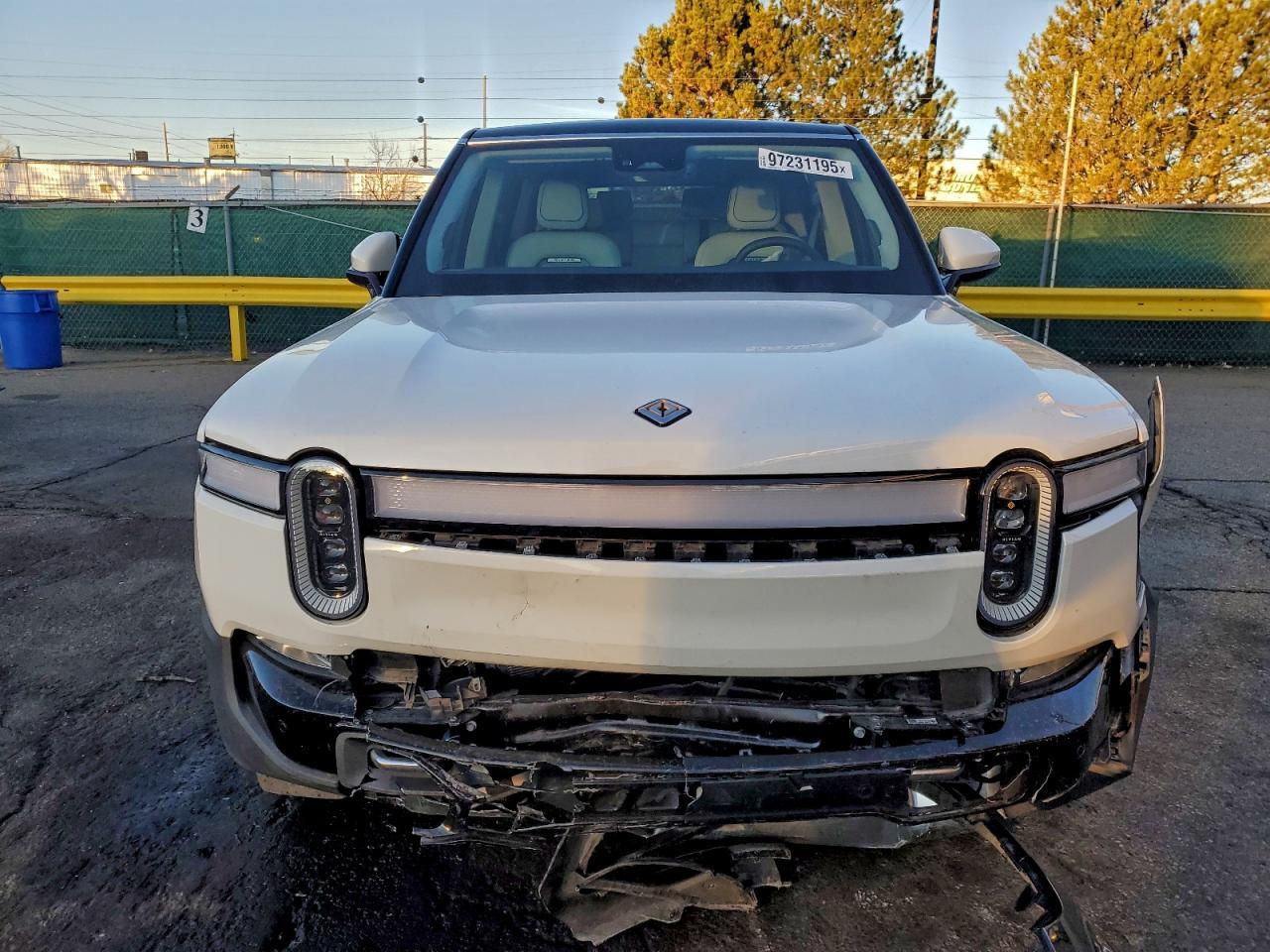 2023 RIVIAN R1s