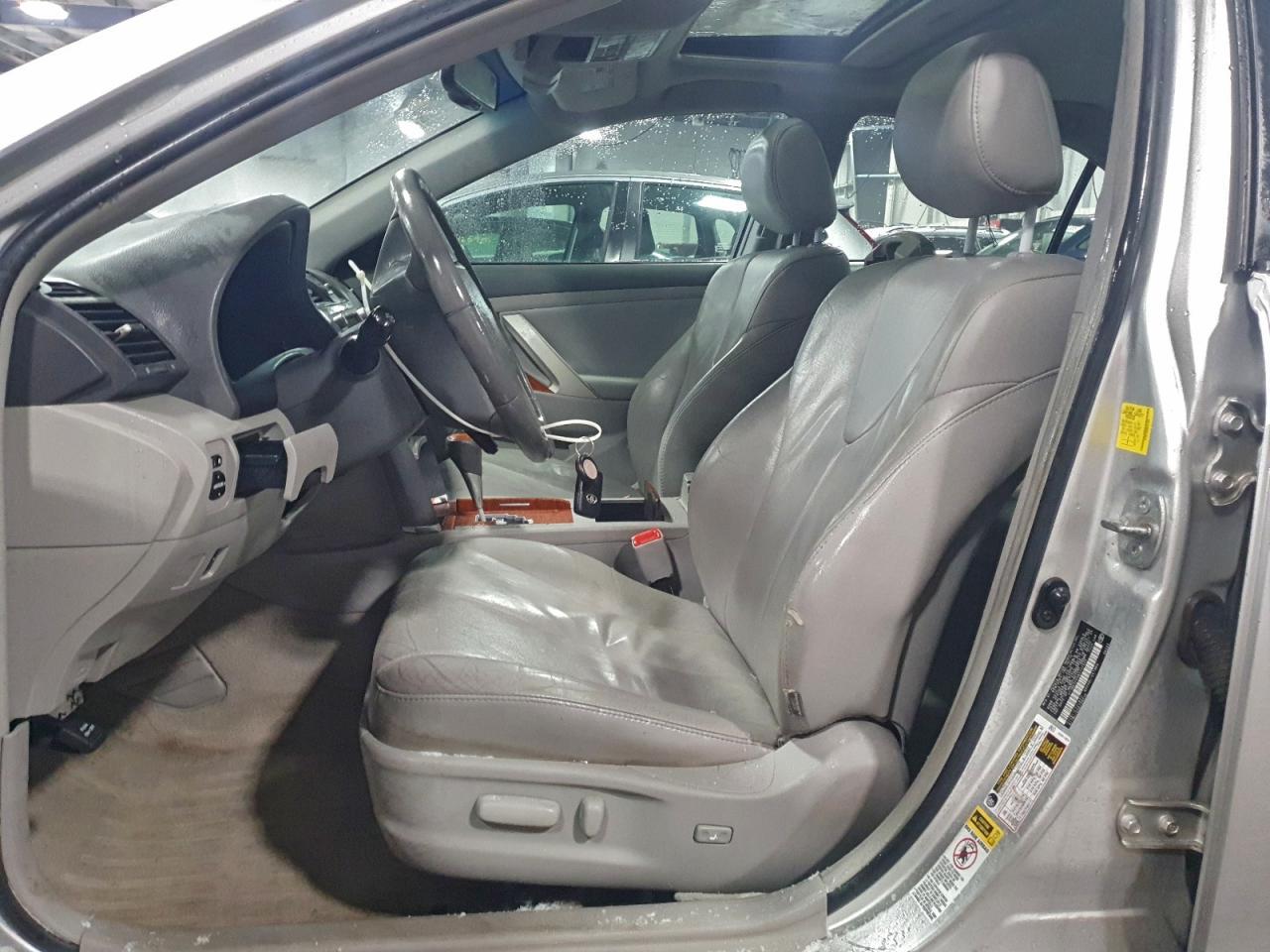 2011 TOYOTA CAMRY
