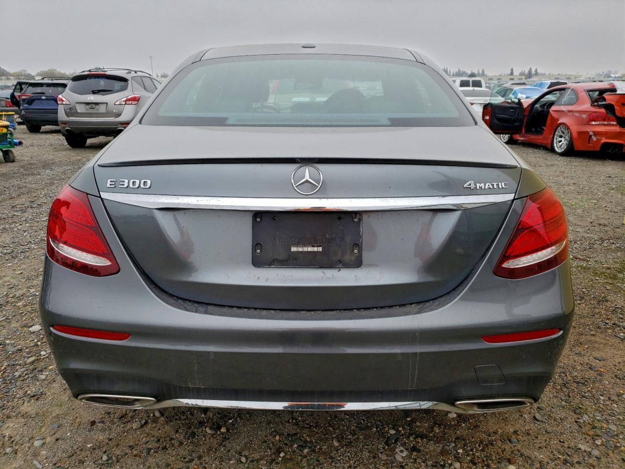 2017 MERCEDES-BENZ E-Class