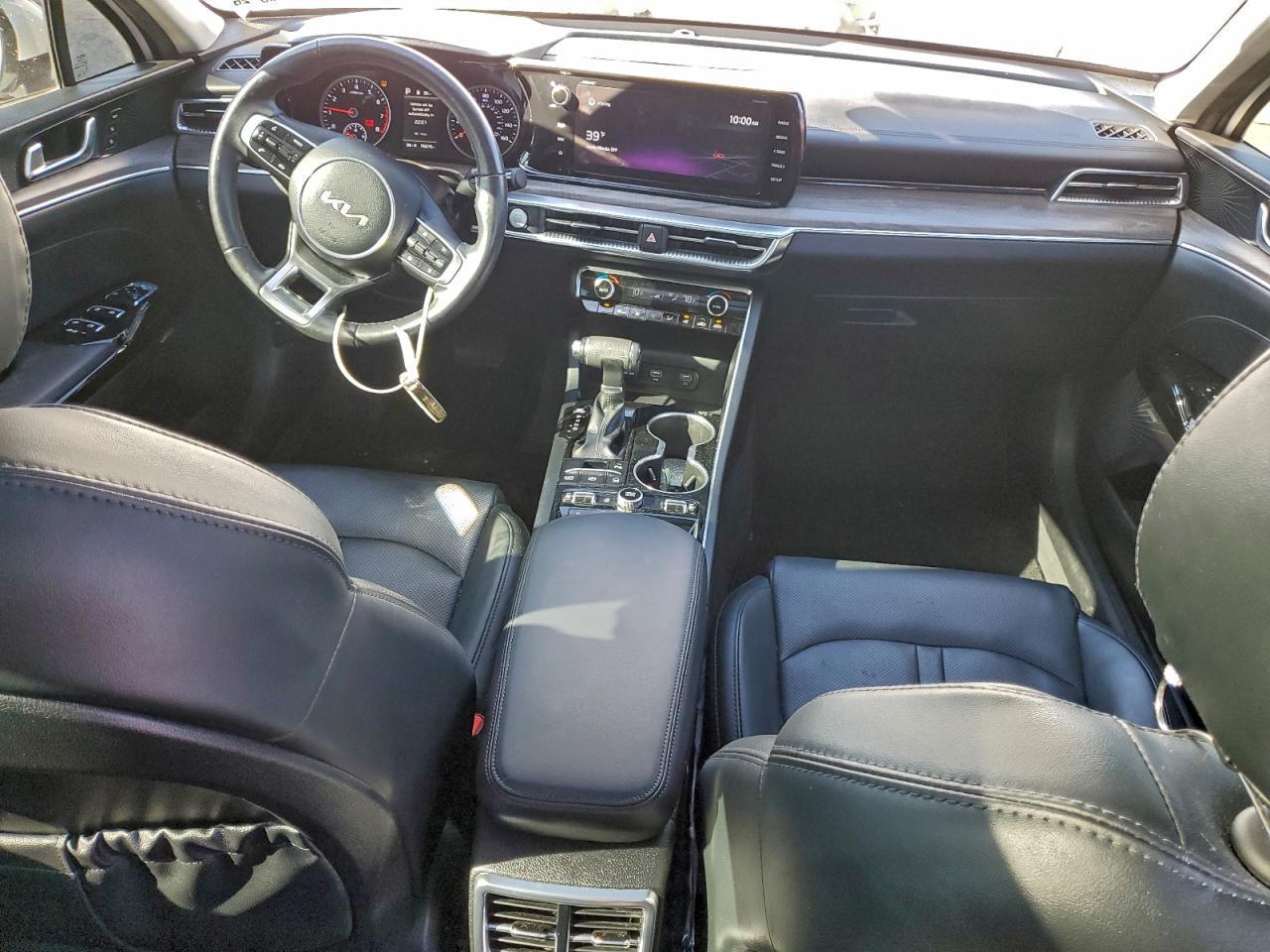 2022 KIA K5