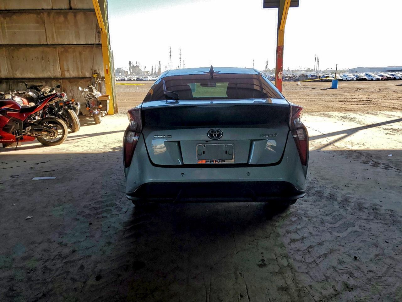 2017 TOYOTA PRIUS