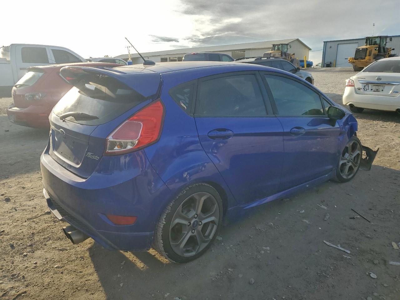 2014 FORD Fiesta