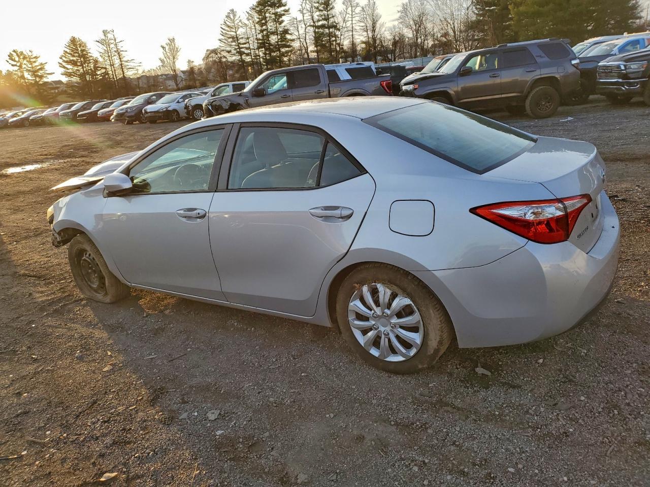 2016 TOYOTA COROLLA
