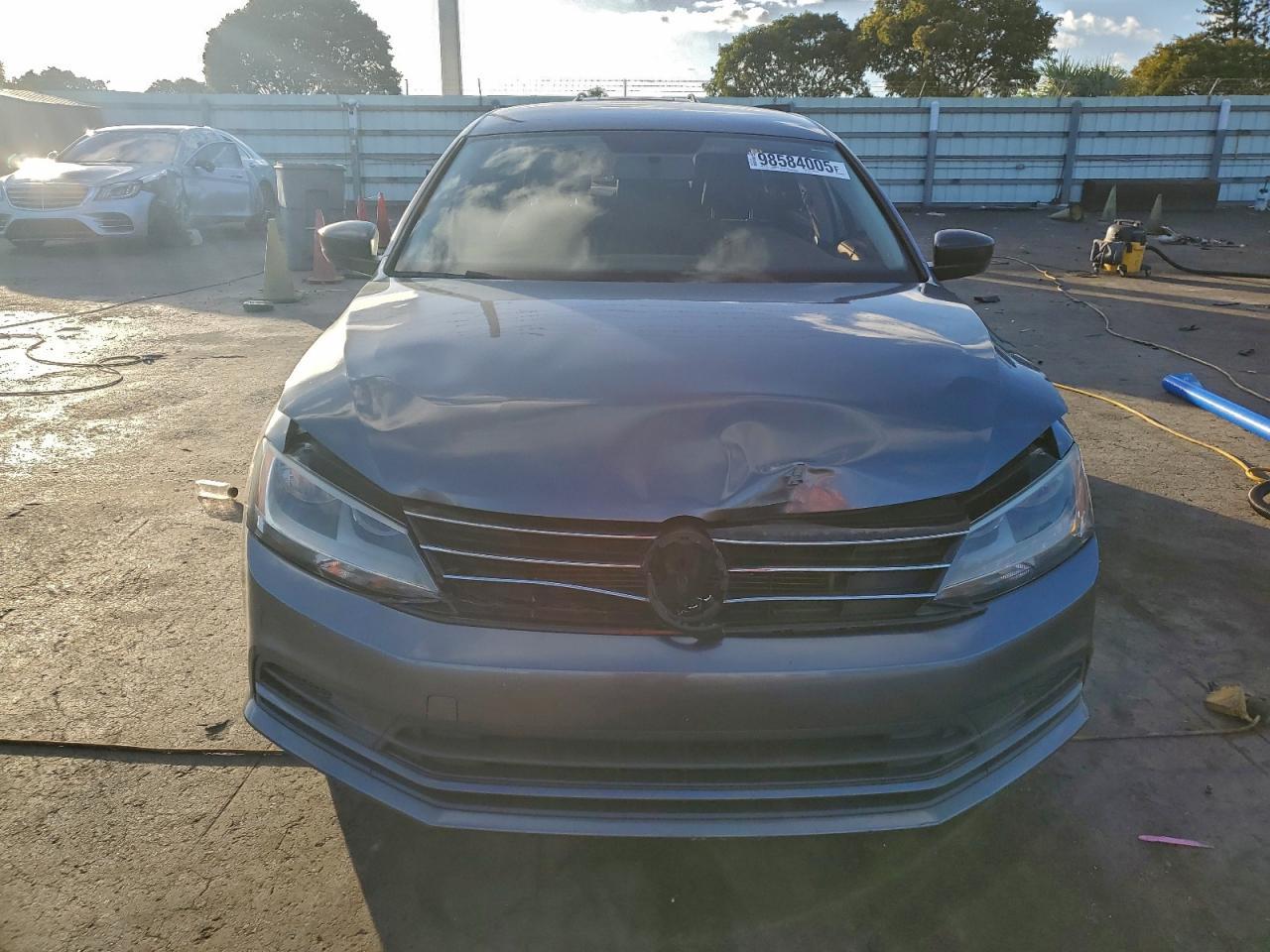 2015 VOLKSWAGEN JETTA