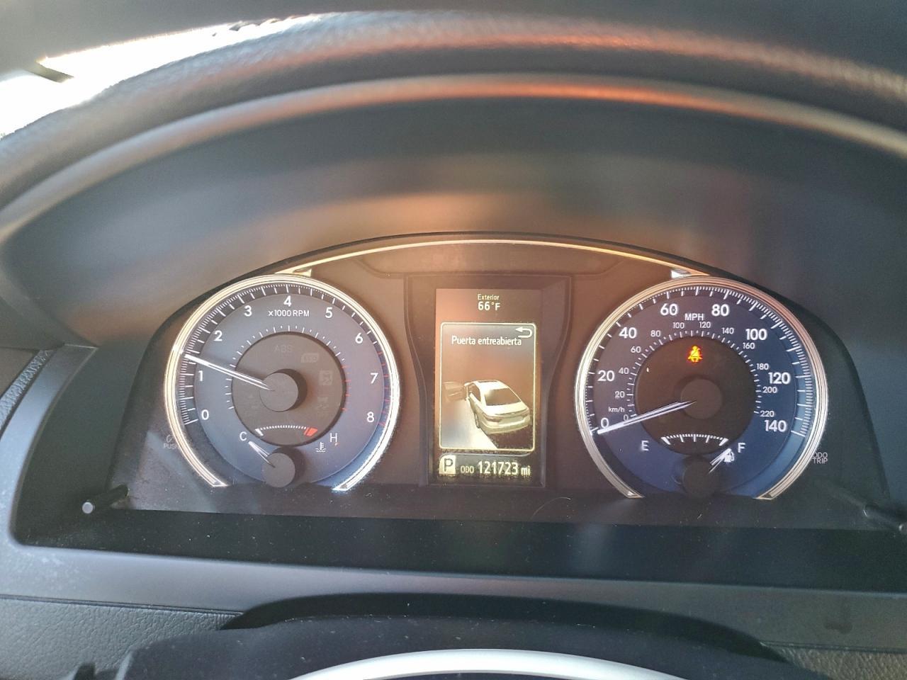 2016 TOYOTA CAMRY