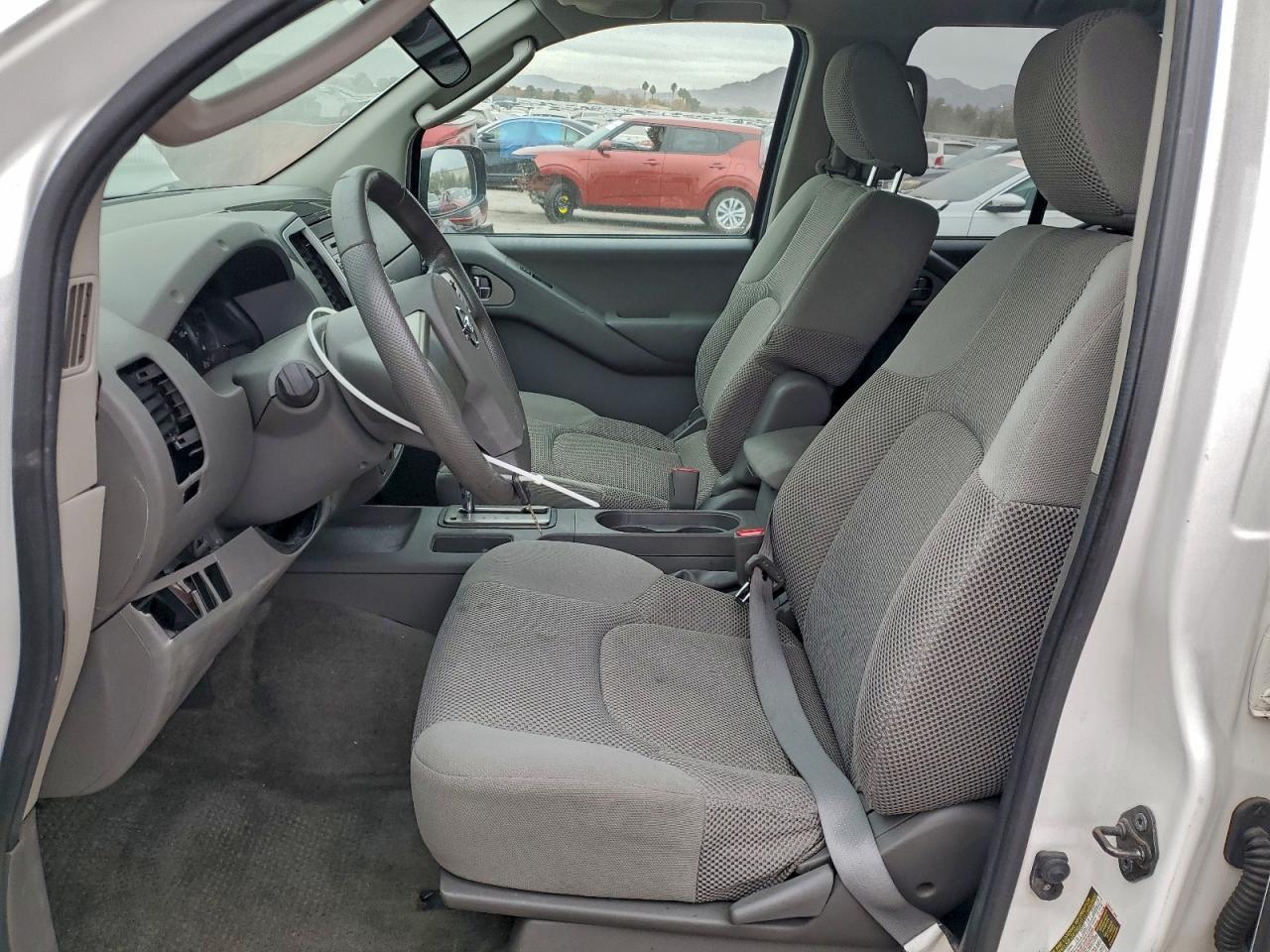 2010 NISSAN Frontier