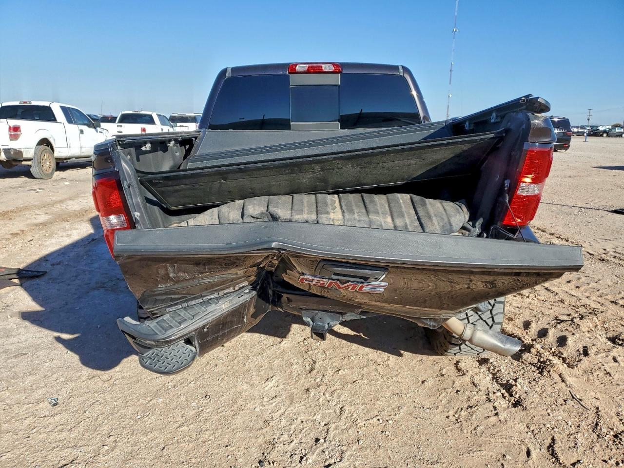 2015 GMC Sierra