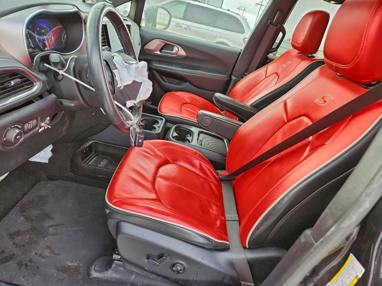 2020 CHRYSLER Pacifica
