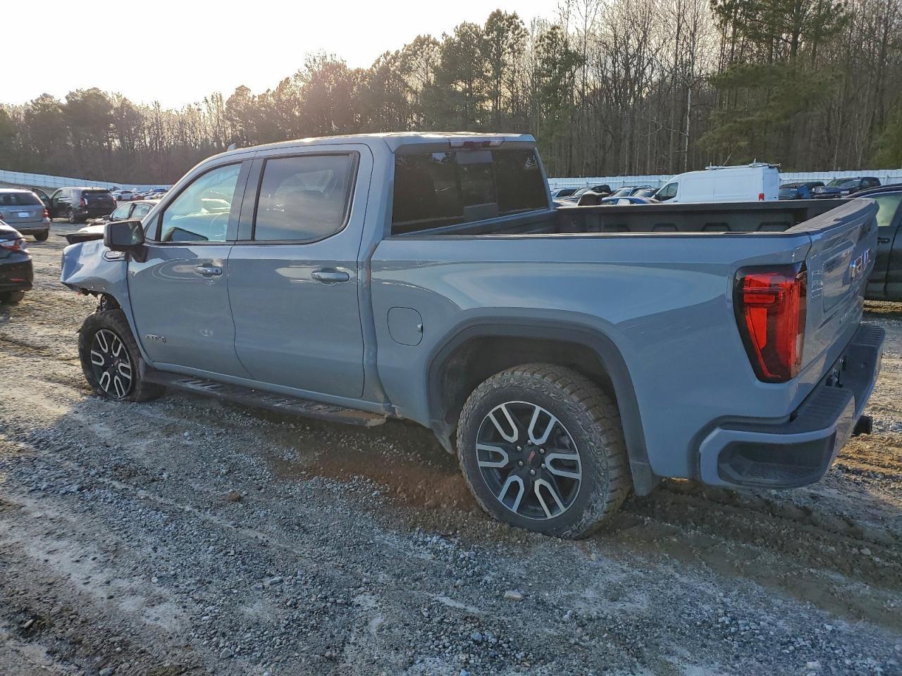 2024 GMC Sierra